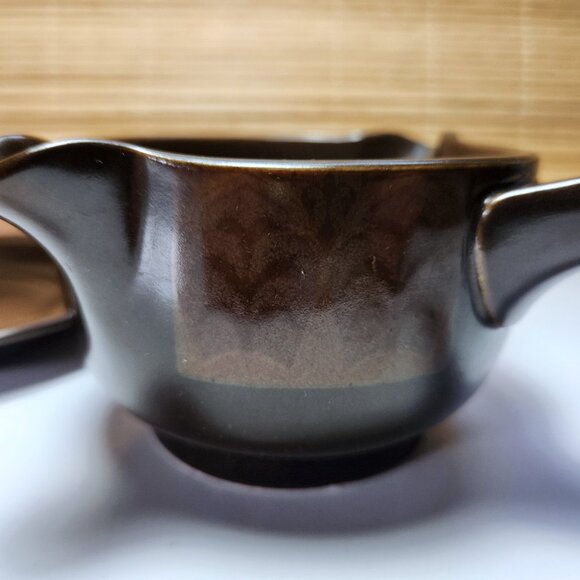 Royal Doulton Marbella Gravy Boat with Stick Handle and Underplate 2 Piece Set - Picture 8 of 10